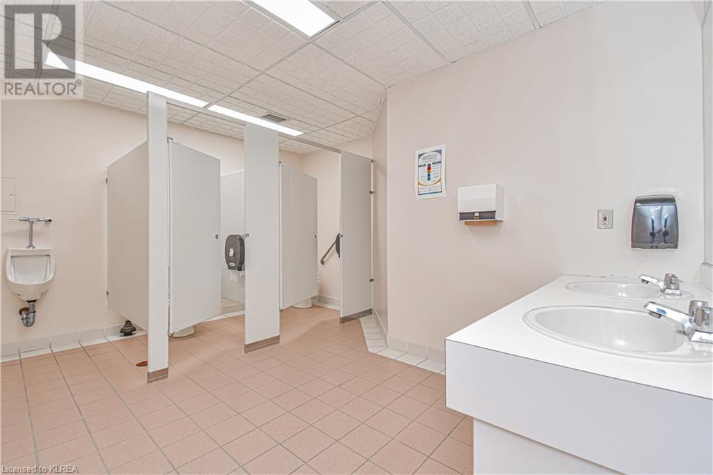 Listing 40315228 - Large Photo # 7