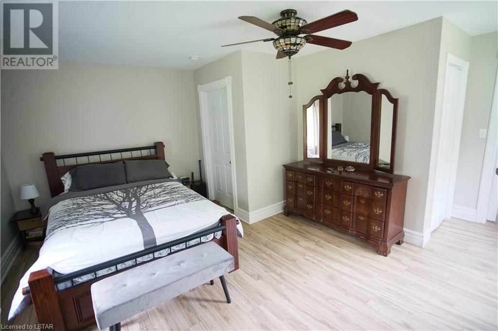 Listing 40316077 - Large Photo # 16