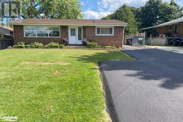 102 NIAGARA Street, Collingwood