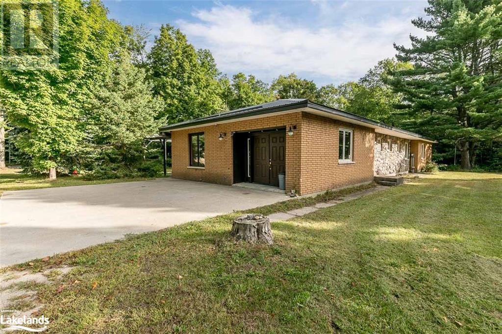 Listing 40323126 - Large Photo # 3