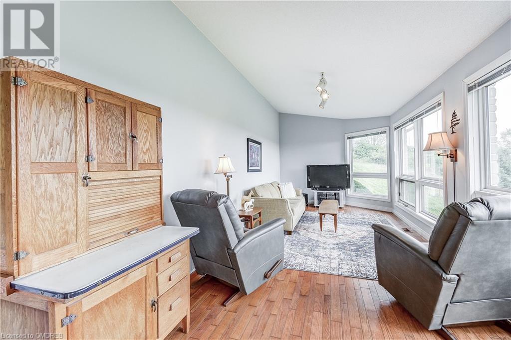 Listing 40324389 - Large Photo # 17
