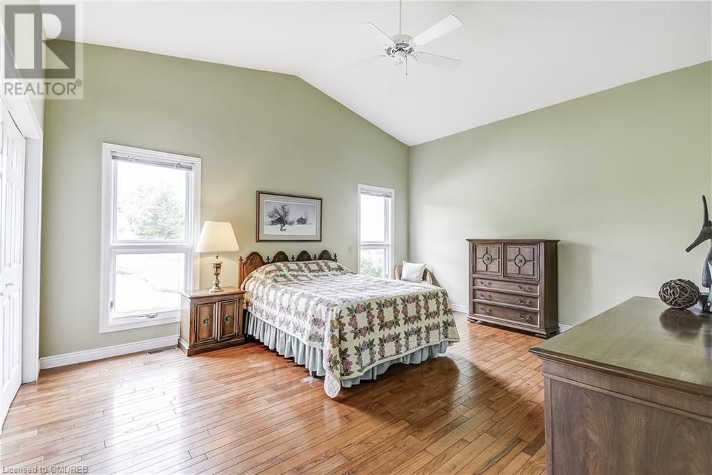 Listing 40324389 - Large Photo # 18
