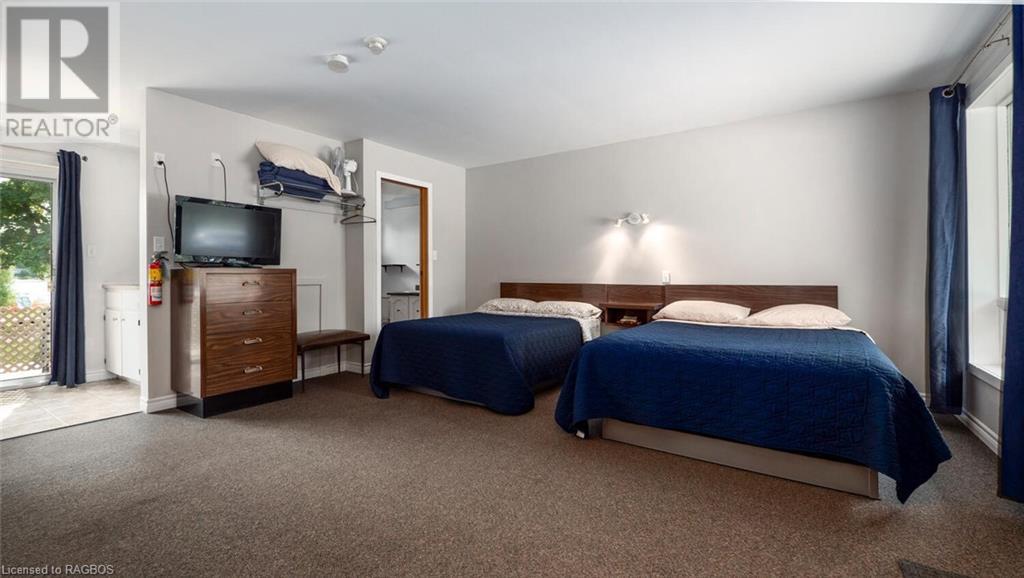 Listing 40325940 - Large Photo # 4