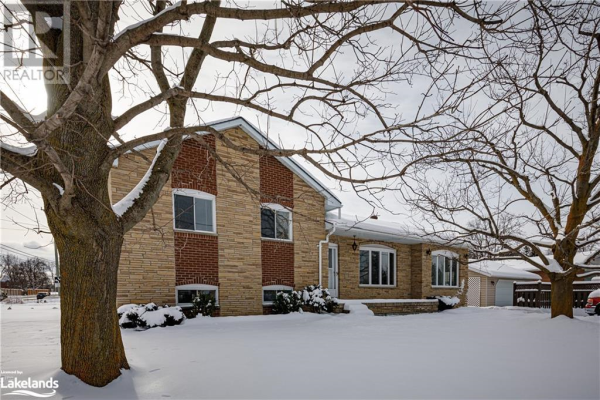 2 CAMPBELL Street, Collingwood