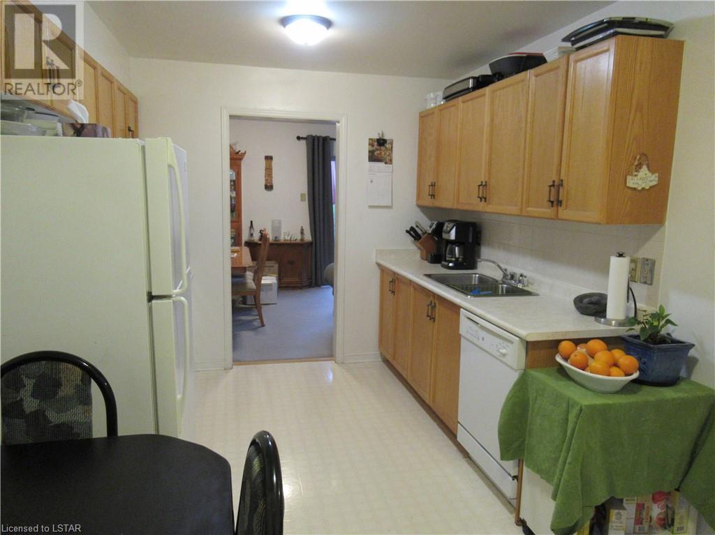 Listing 40327296 - Large Photo # 4