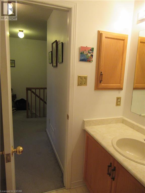 Listing 40327296 - Large Photo # 36