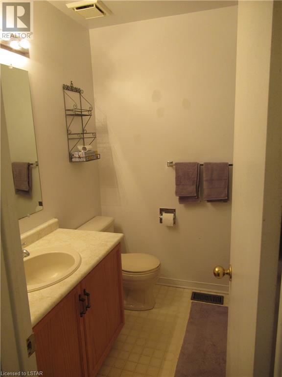 Listing 40327296 - Large Photo # 32