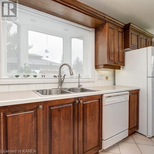 Listing 40330059 - Large Photo # 19