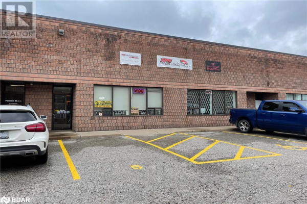 25 SAUNDERS Road Unit# 4, Barrie