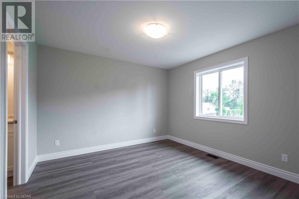 Listing 40330900 - Large Photo # 11