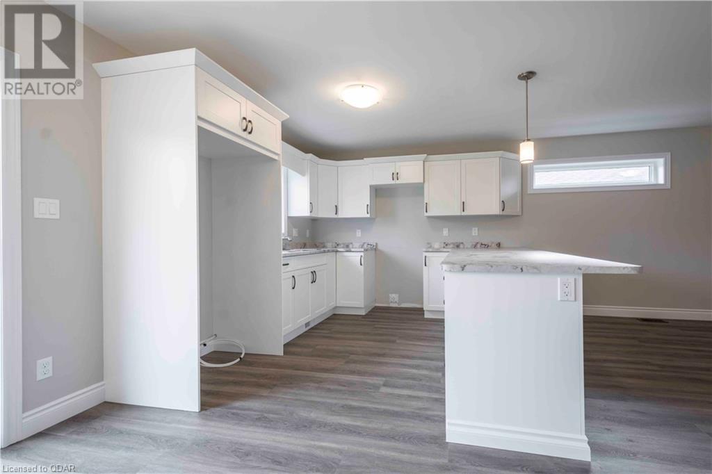 Listing 40330900 - Large Photo # 6