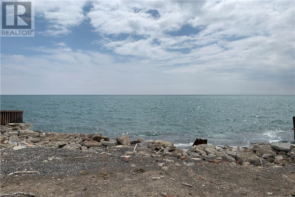 18094 ERIE SHORE Drive, Blenheim