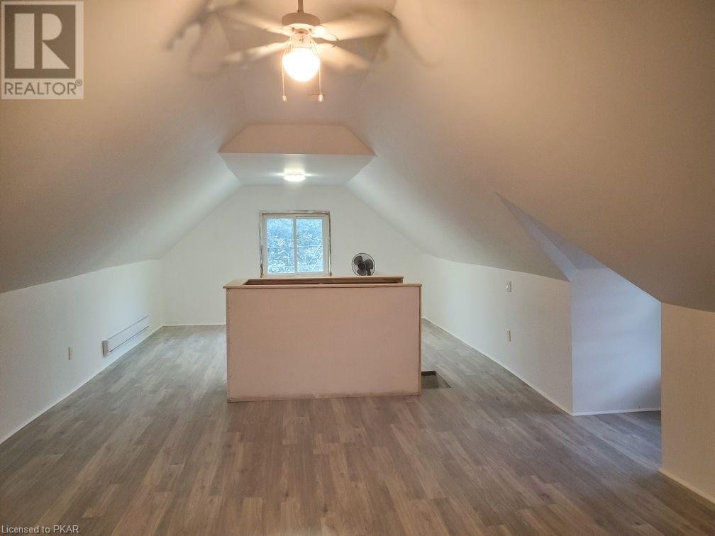 Listing 40332495 - Large Photo # 8