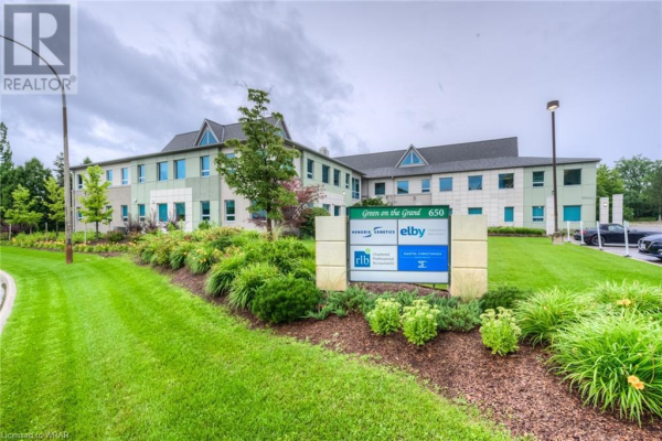 650 RIVERBEND Drive Unit# C, Kitchener
