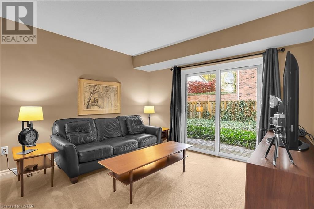 Listing 40338753 - Large Photo # 4