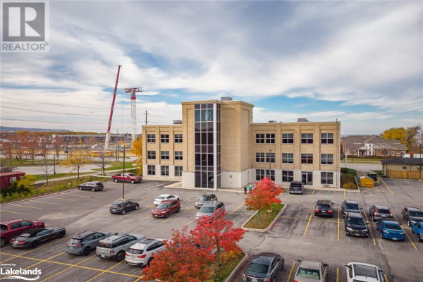 40 HURON Street Unit# 101, Collingwood