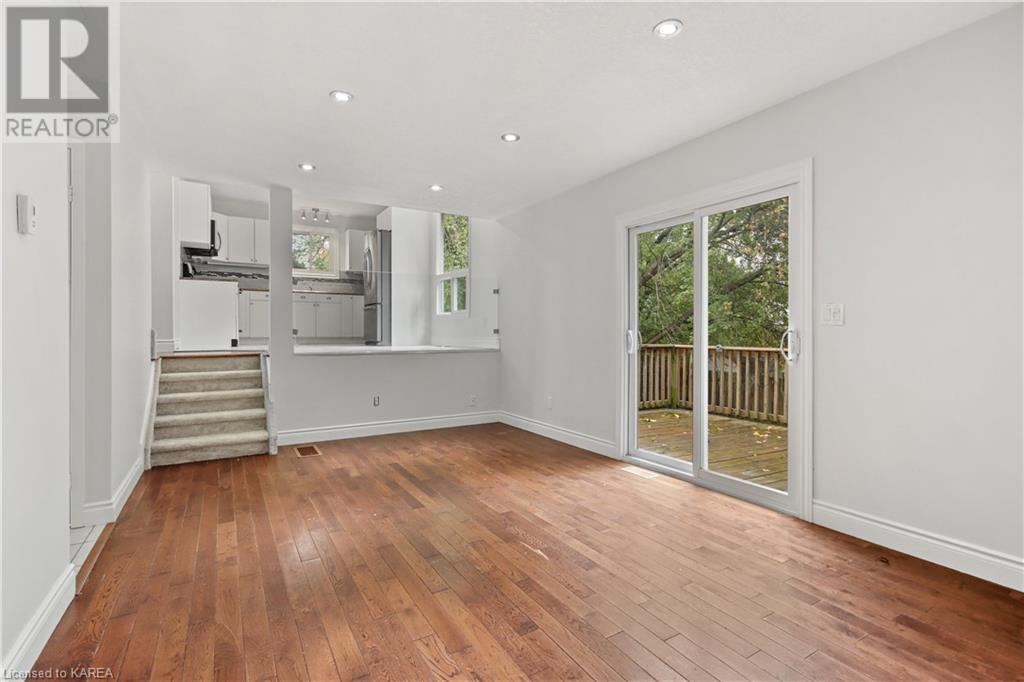 Listing 40342349 - Large Photo # 17
