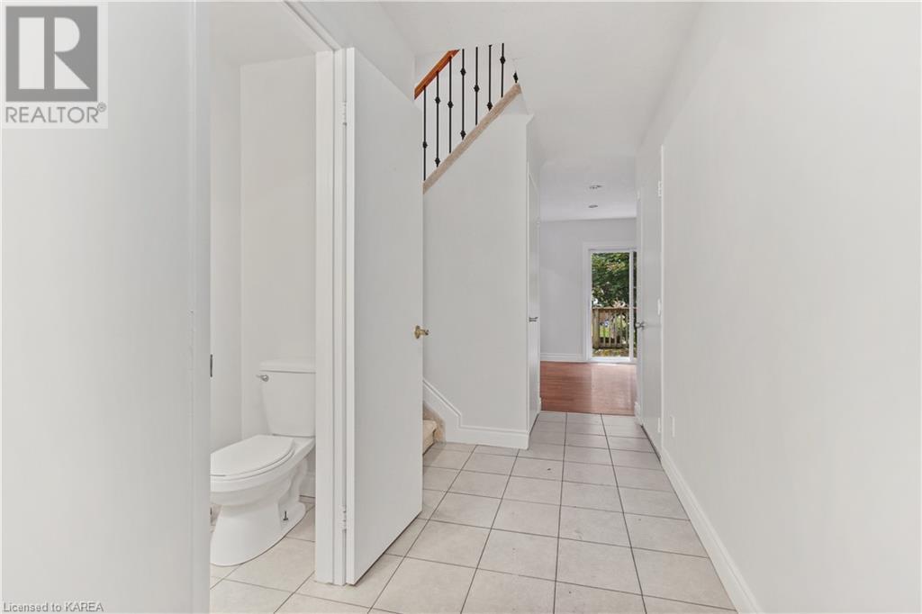 Listing 40342349 - Large Photo # 3