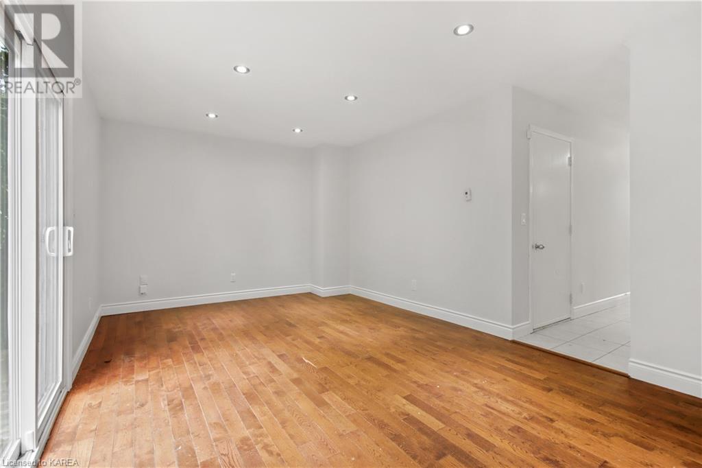 Listing 40342349 - Large Photo # 16