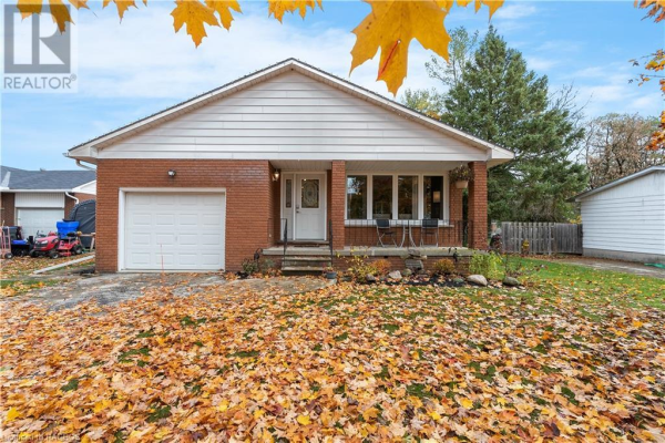 330 HENRY Street, Mount Forest