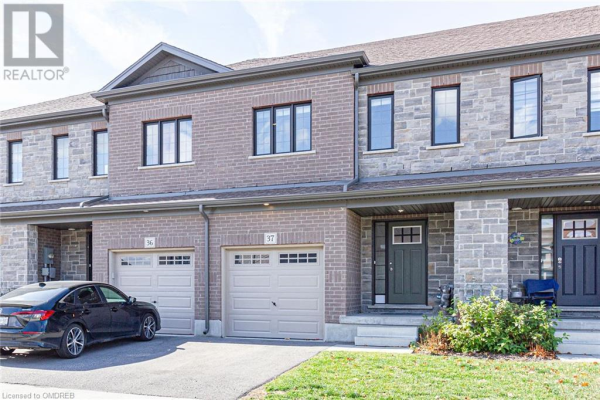135 HARDCASTLE Drive Unit# 37, Cambridge