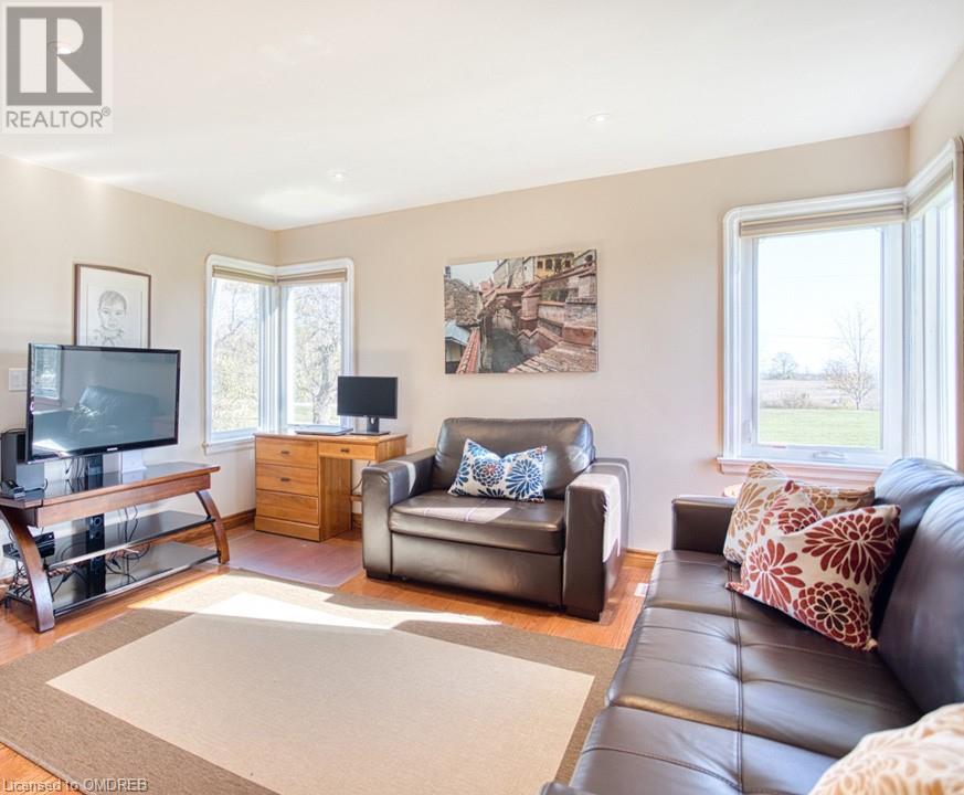 Listing 40345510 - Large Photo # 17
