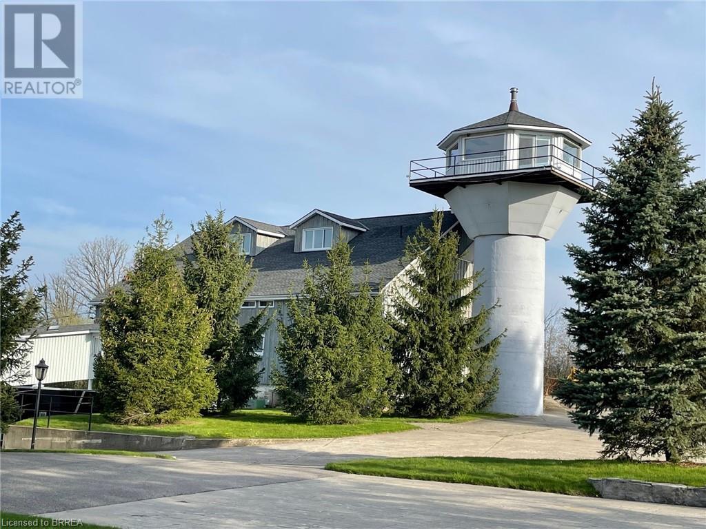 147 EAST RIVER Road