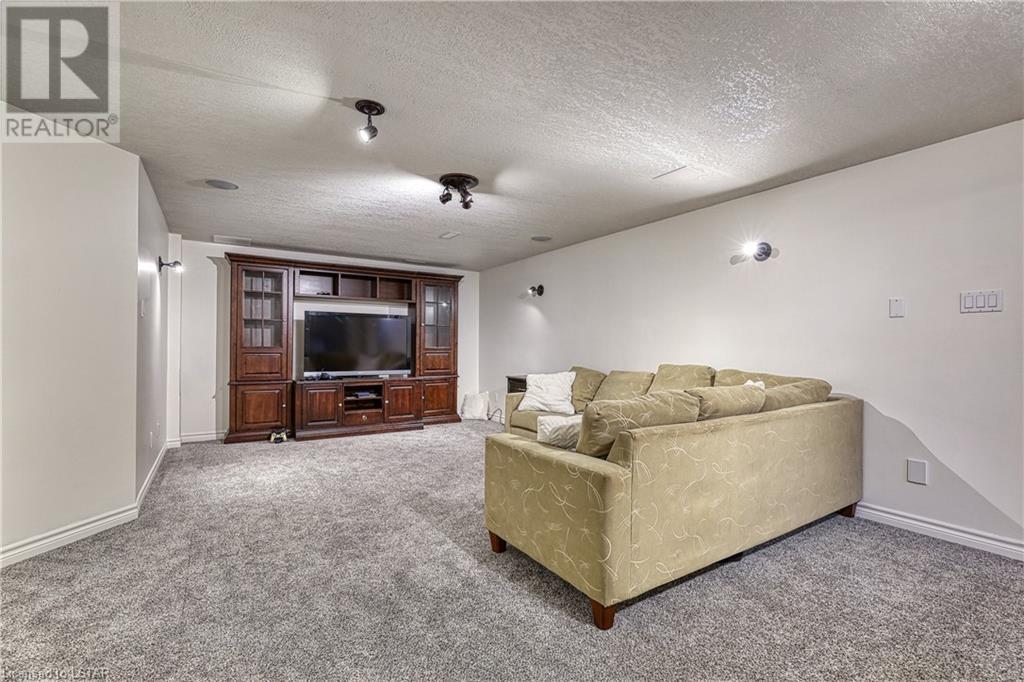 Listing 40348546 - Large Photo # 34
