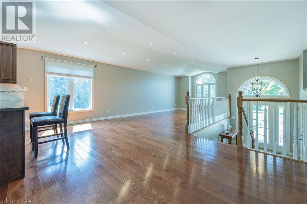 Listing 40349373 - Large Photo # 20