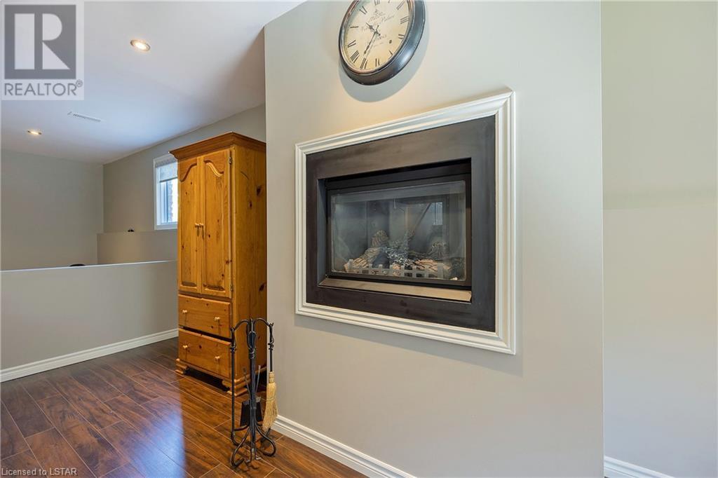 Listing 40349373 - Large Photo # 23