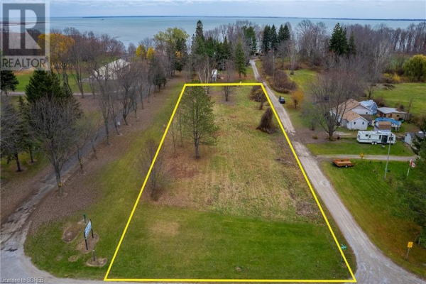 1096 FRONT Road, St. Williams