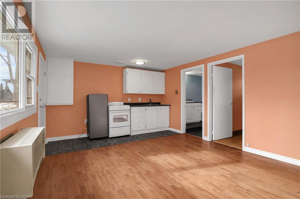 Listing 40350168 - Large Photo # 7