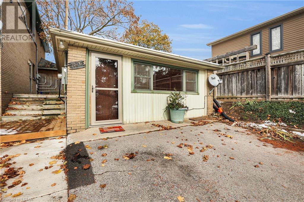 Listing 40350168 - Large Photo # 3