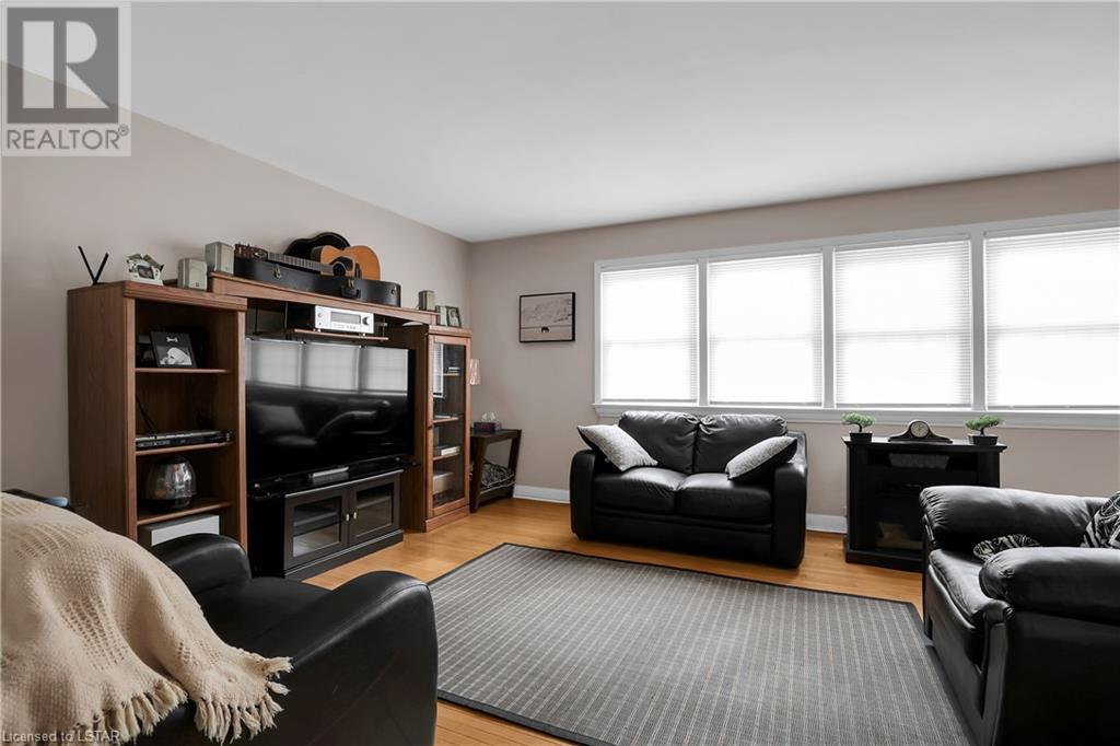 Listing 40350168 - Large Photo # 12