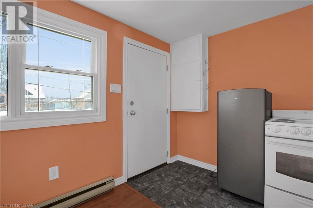 Listing 40350168 - Large Photo # 4