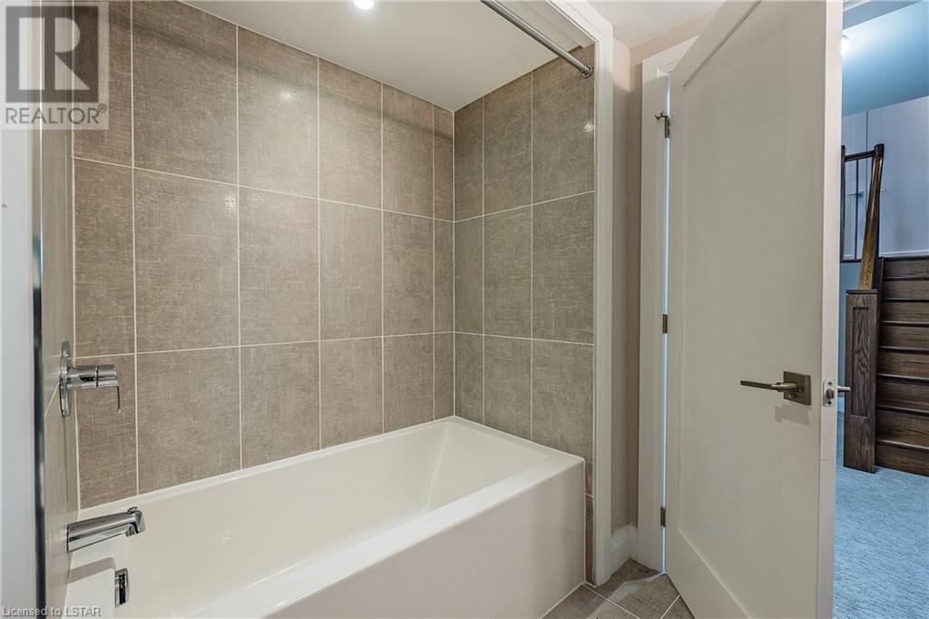 Listing 40350734 - Large Photo # 39