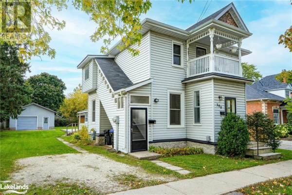 300 MAPLE Street, Collingwood