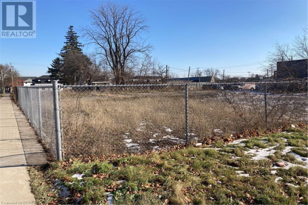 176 ROBINSON Street, Simcoe