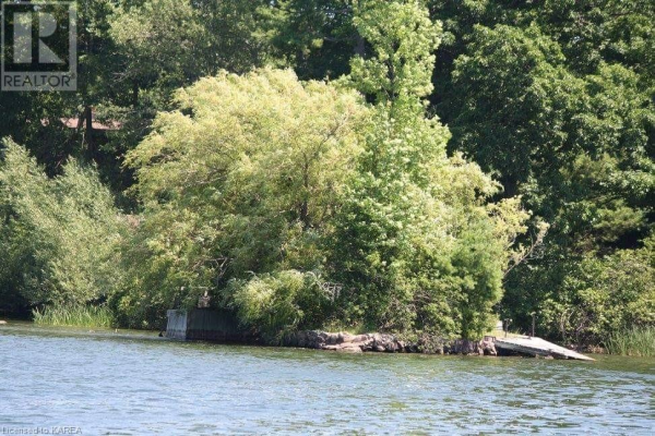 00 ISLAND 17A, Gananoque
