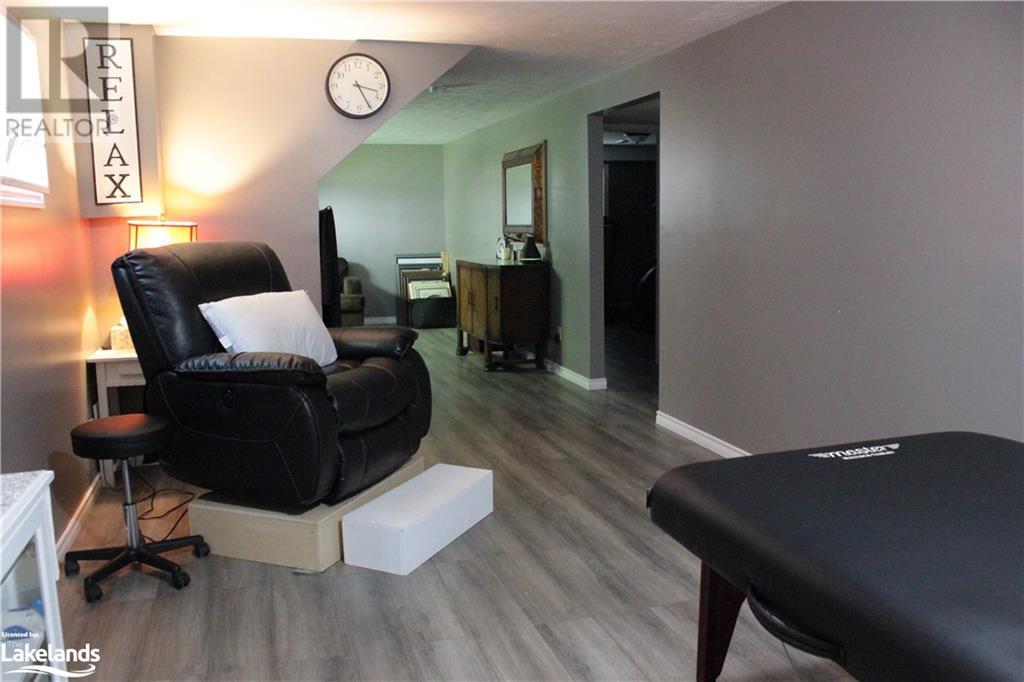 Listing 40352465 - Large Photo # 15