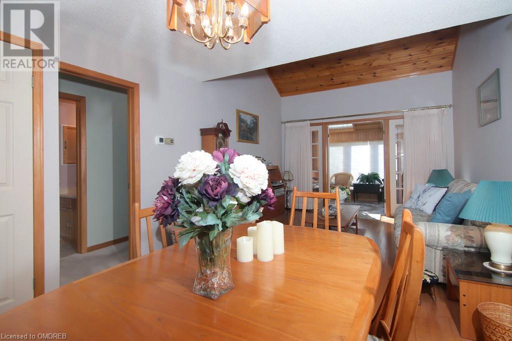 Listing 40352472 - Large Photo # 6