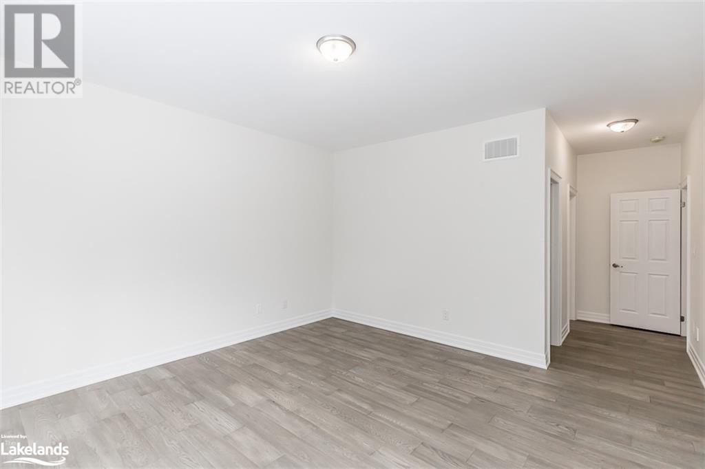 Listing 40352807 - Large Photo # 17