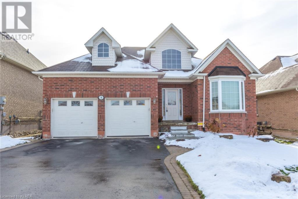 70 ELLIS Crescent, Lindsay