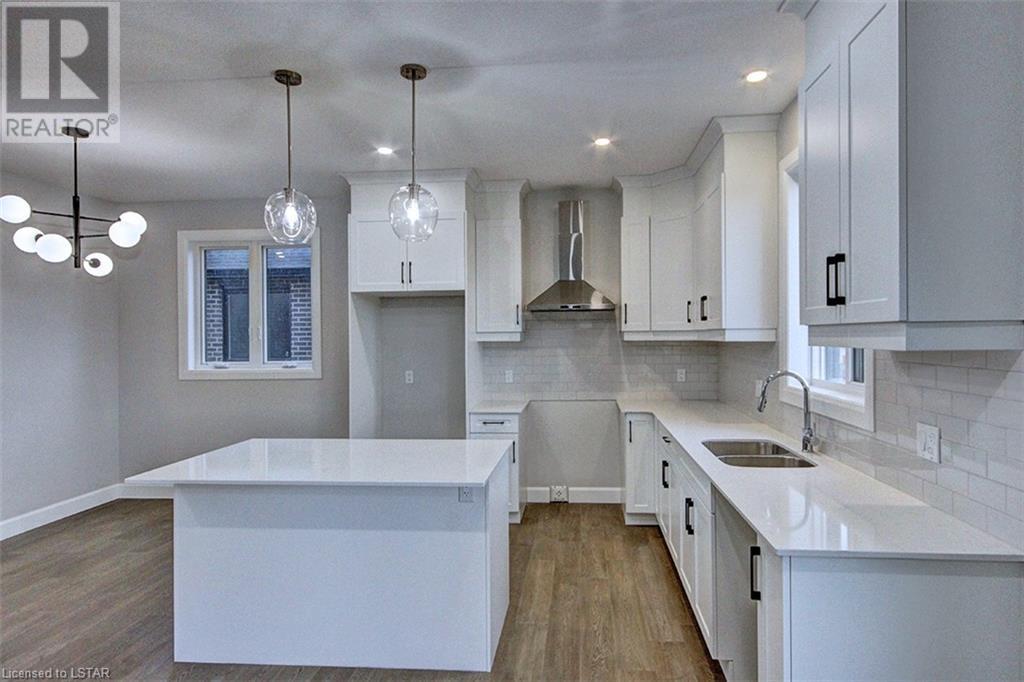 Listing 40353700 - Large Photo # 7