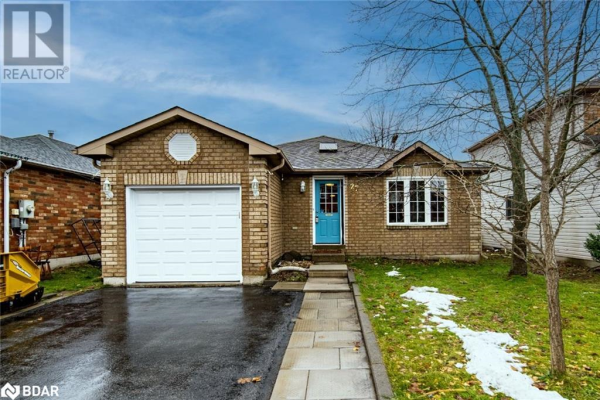 27 CANARY REED Court, Barrie