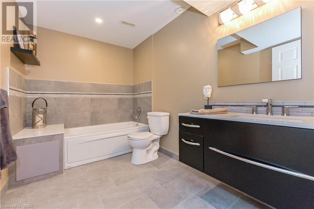 Listing 40353993 - Large Photo # 38