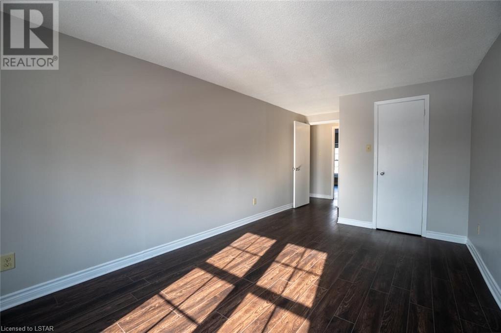 Listing 40354246 - Large Photo # 16