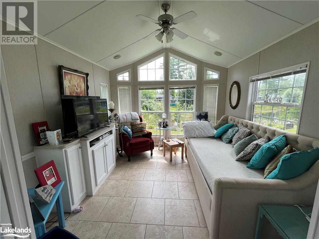 Listing 40354499 - Large Photo # 9