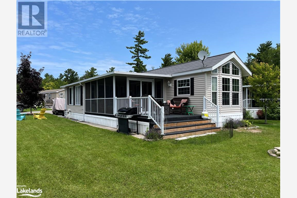 15 KENORA Trail, Wasaga Beach