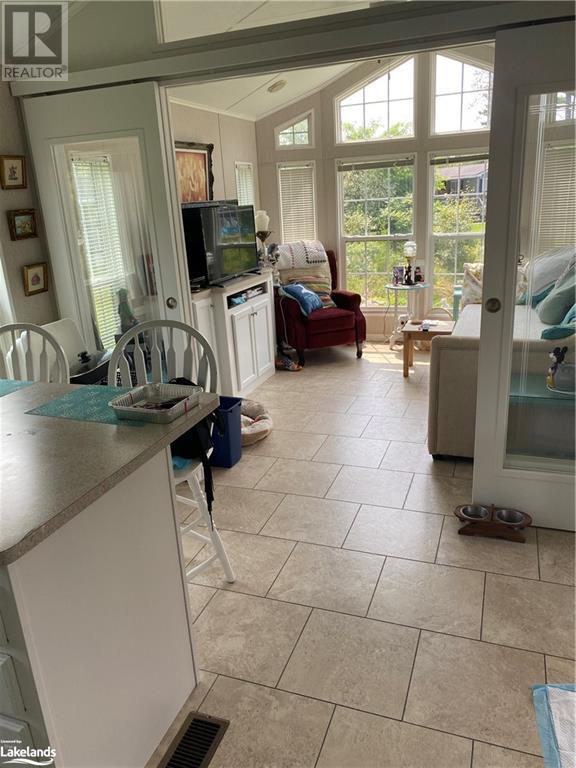 Listing 40354499 - Large Photo # 10